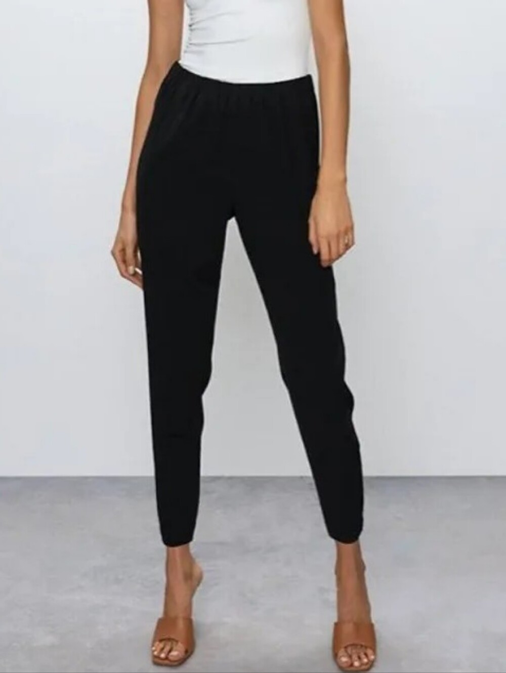 Aritzia Babaton Black Dexter Office Elastic Pull On Trouser Pants Size Small